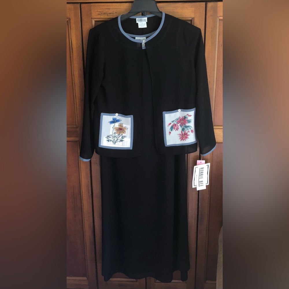 Robbie Bee NEW  Women's Jacket/Dress Set Black Handed Painted Pockets size 6